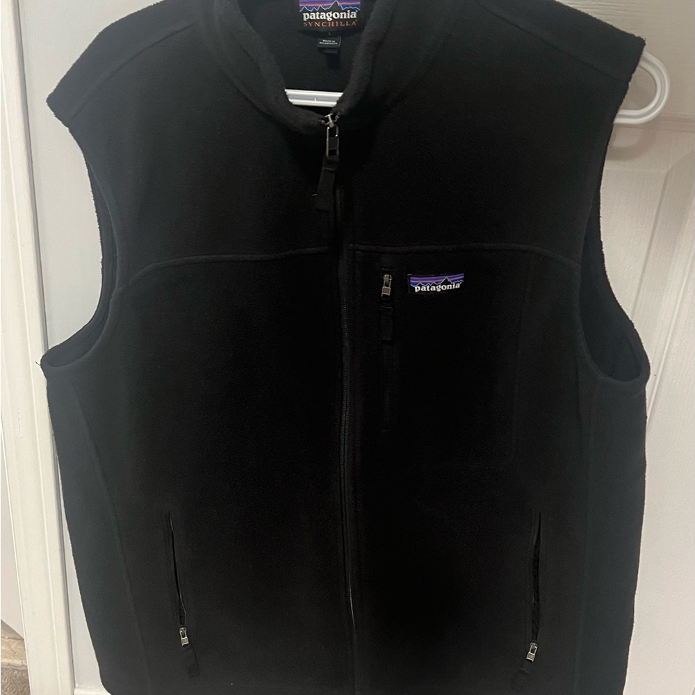 Men’s Large Synchilla Patagonia Vest Black